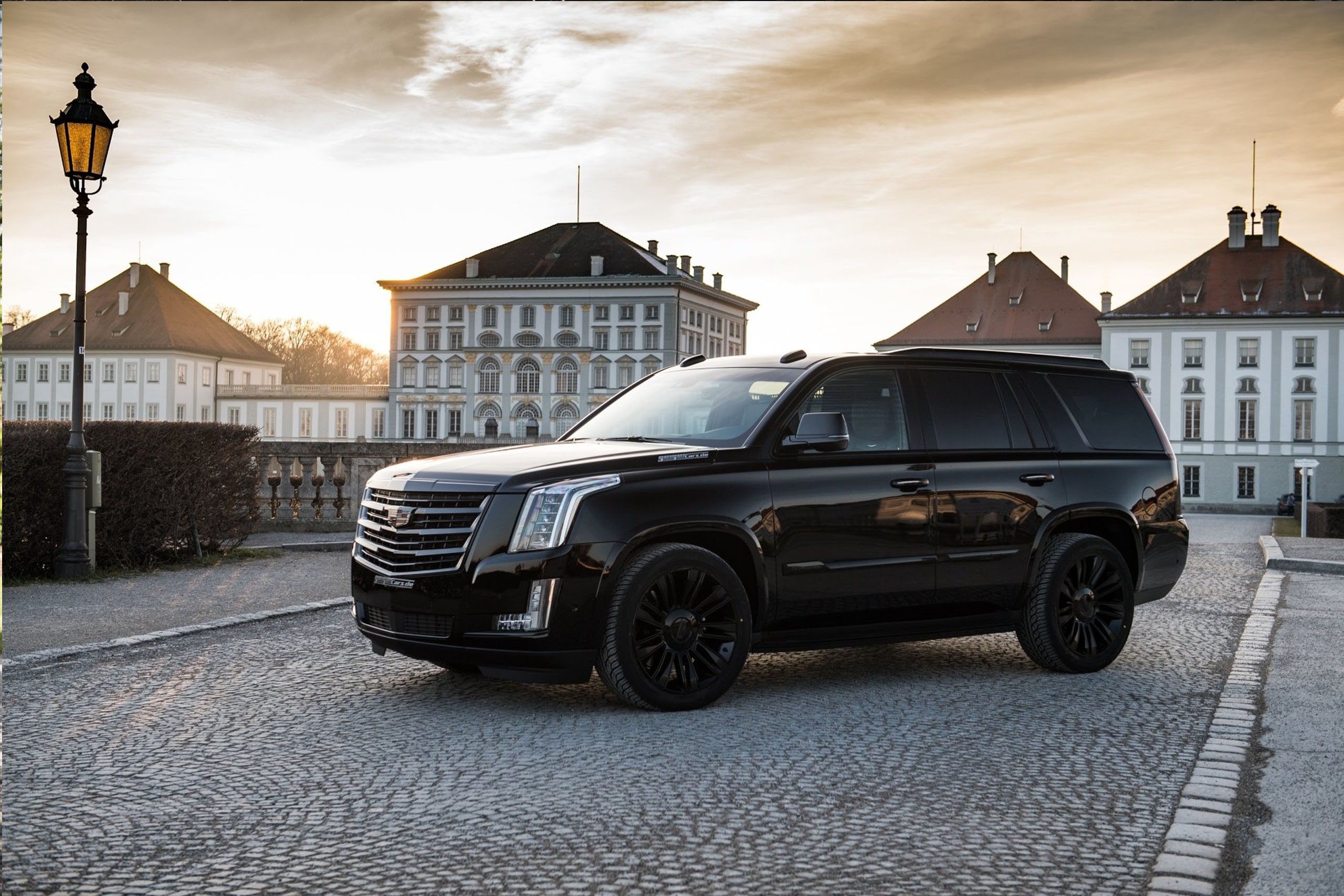 Krownkey Limo Service North Caroline - Cadillac Exclade