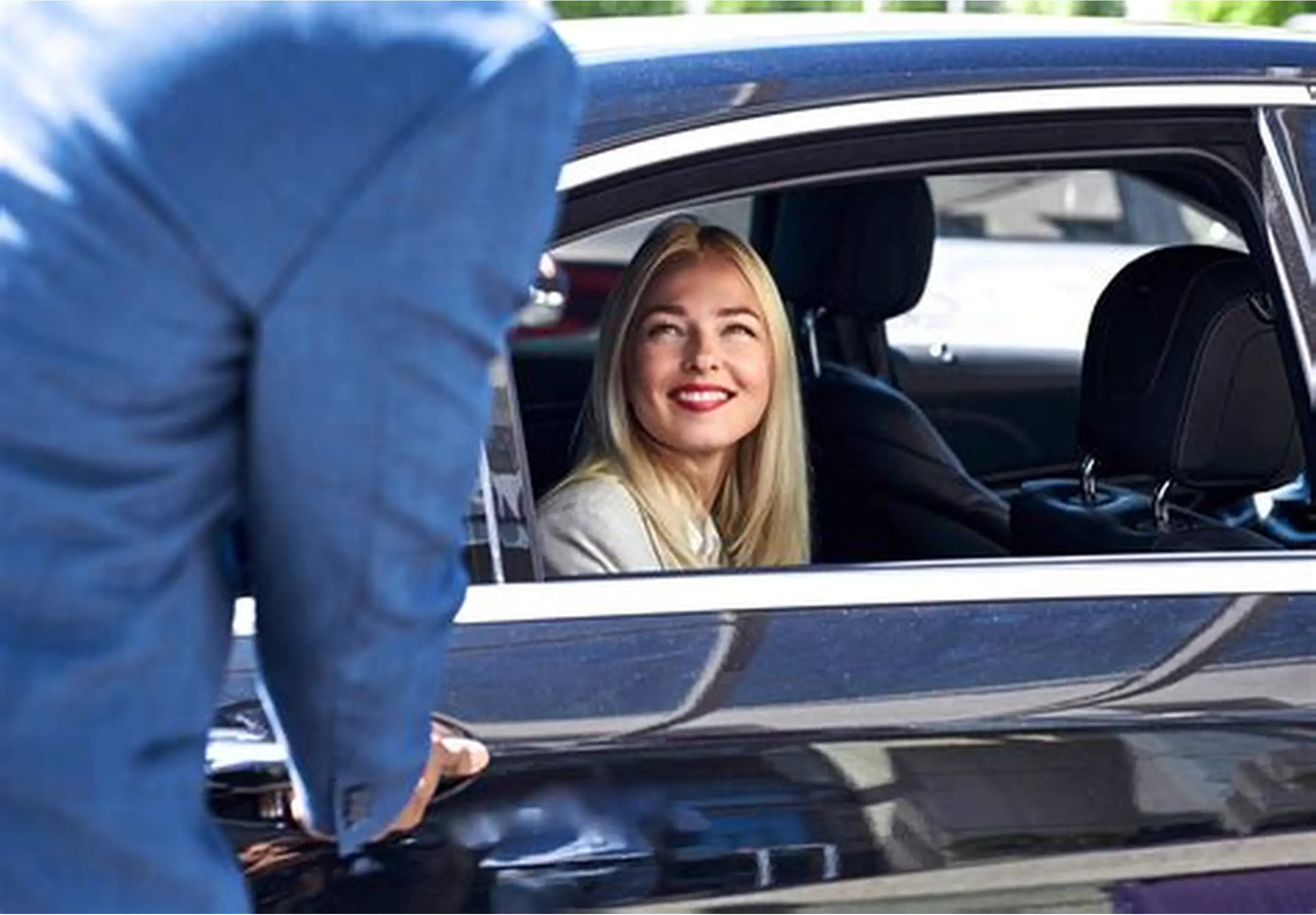 Krownkey Limo Service North Caroline - Hourly Chauffeur Service in North Carolina