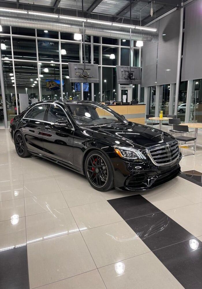 Krownkey Limo Service North Caroline - Luxury Sedan Mercedes Benz S classs